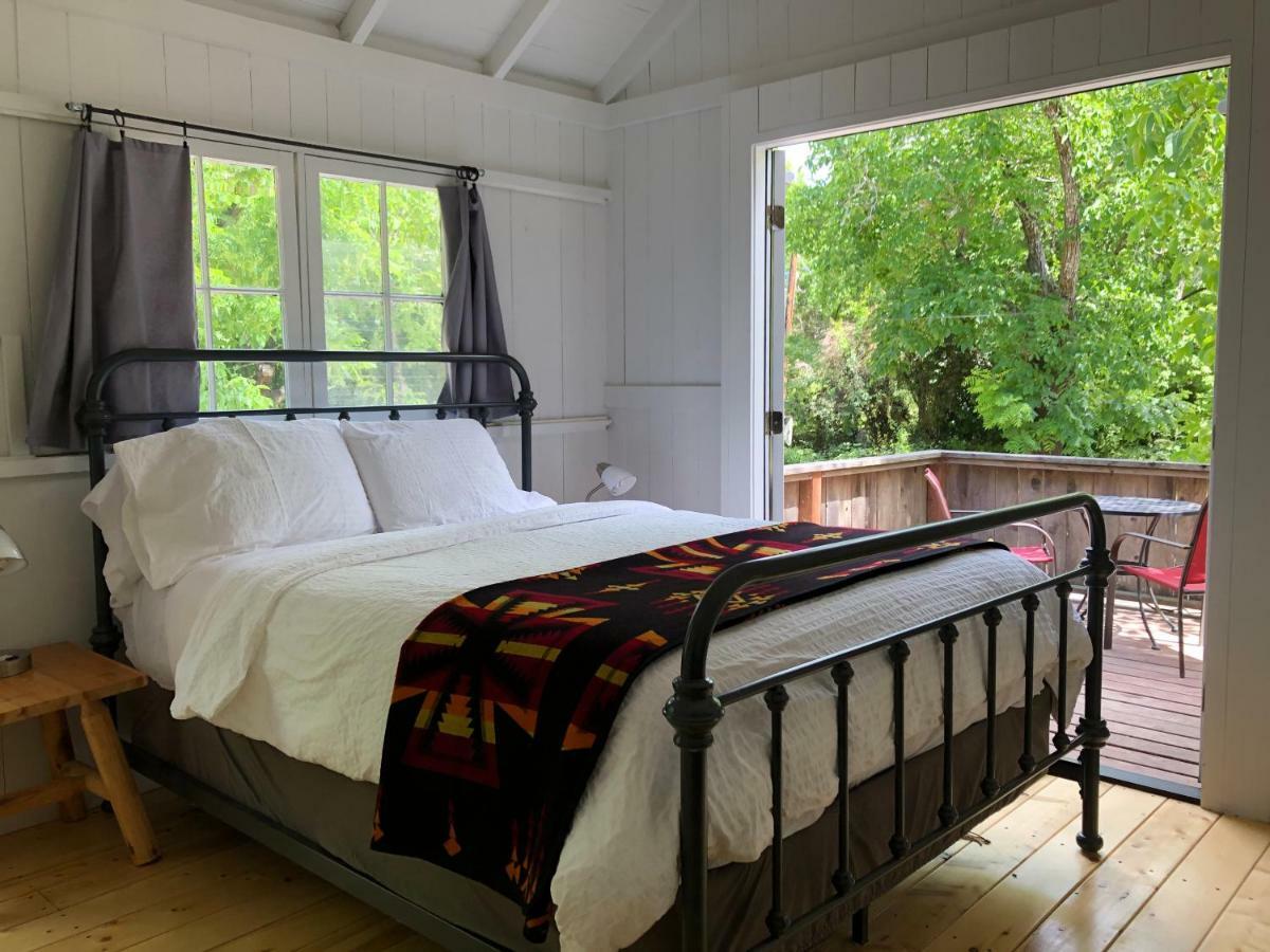 Johnson'S Beach Cabins And Campground Guerneville Exteriér fotografie